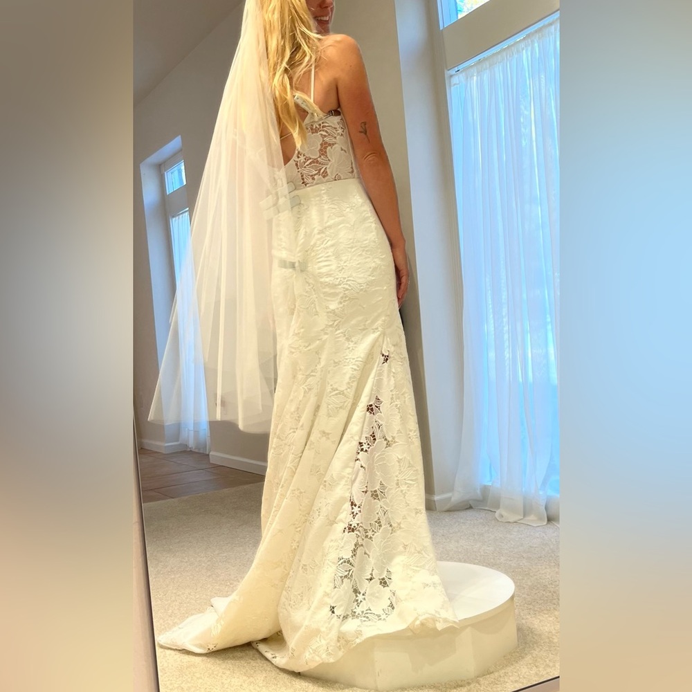 Laudae Wedding Dress